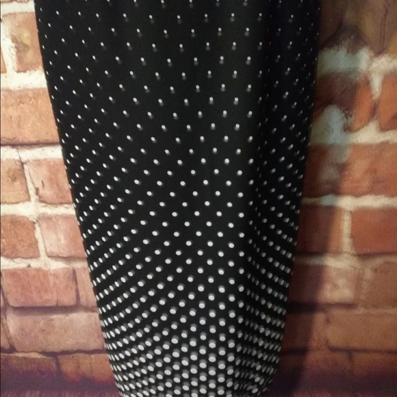 Maggy London black and white polka dot dress. - Picture 5 of 8